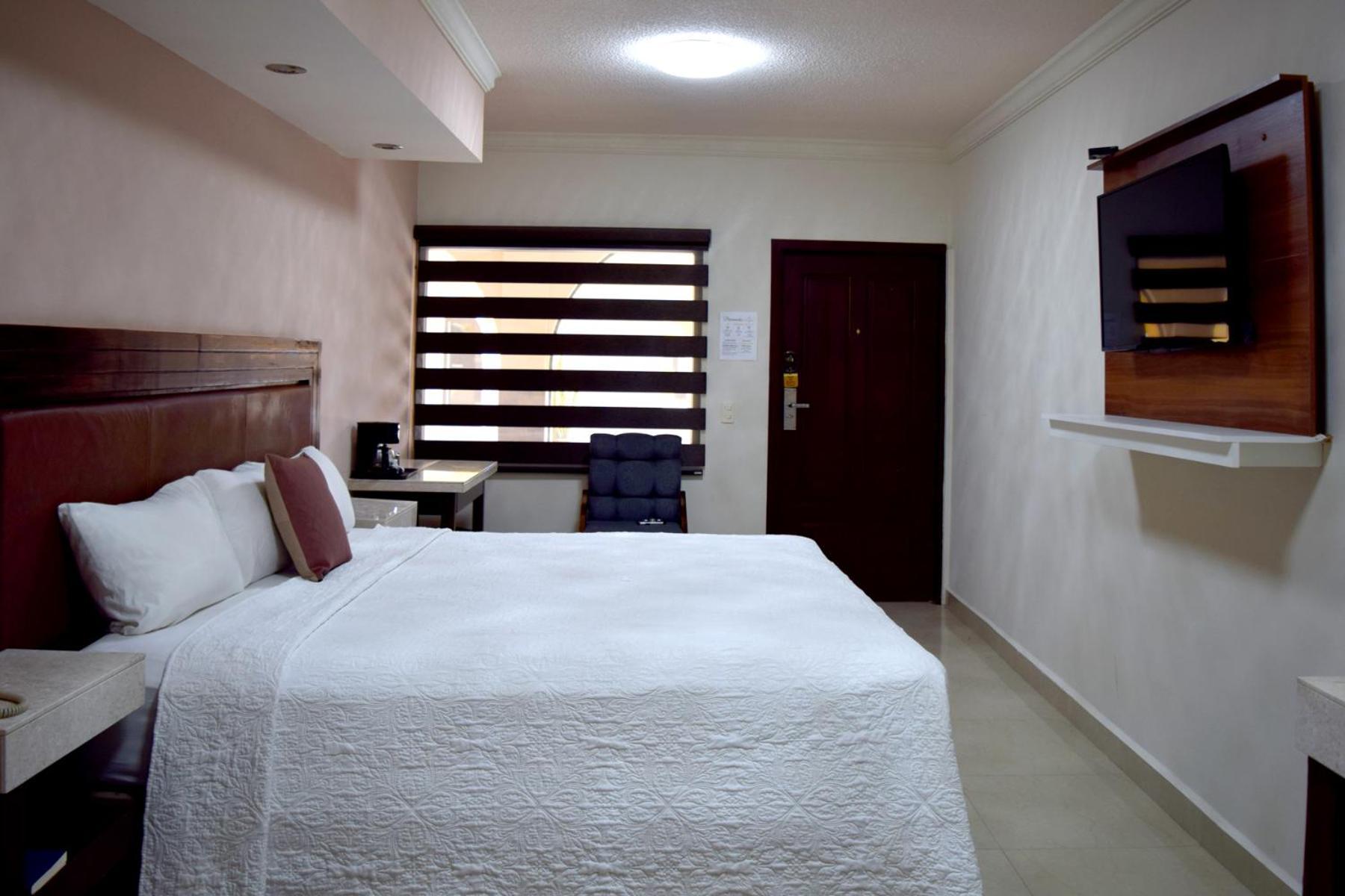 Hotel San Ignacio Inn Torreón Esterno foto