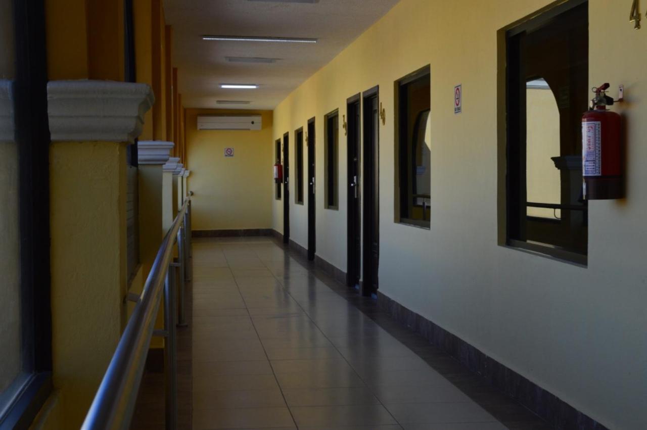 Hotel San Ignacio Inn Torreón Esterno foto