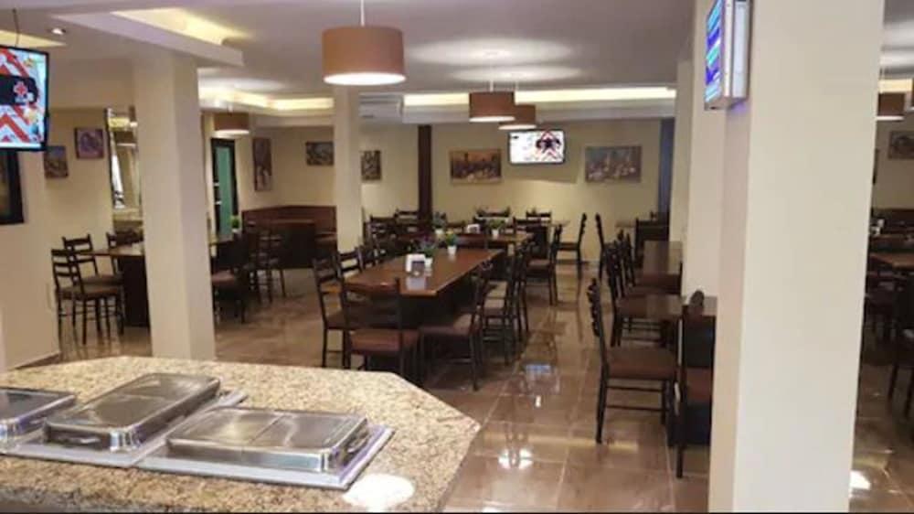 Hotel San Ignacio Inn Torreón Esterno foto
